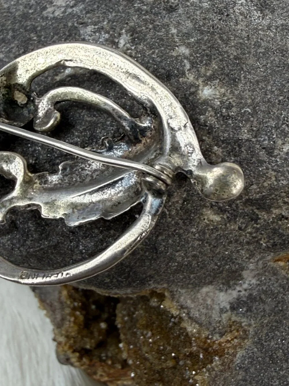 Vintage Sterling Silver Art Nouveau Floral Leaf Openwork Brooch 1.25